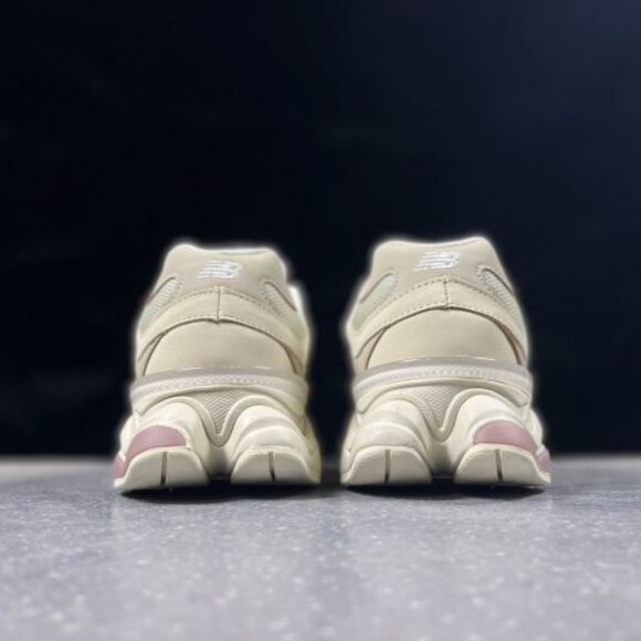 9060 Series New Balance Cream Sneakers - Picture 4 of 6